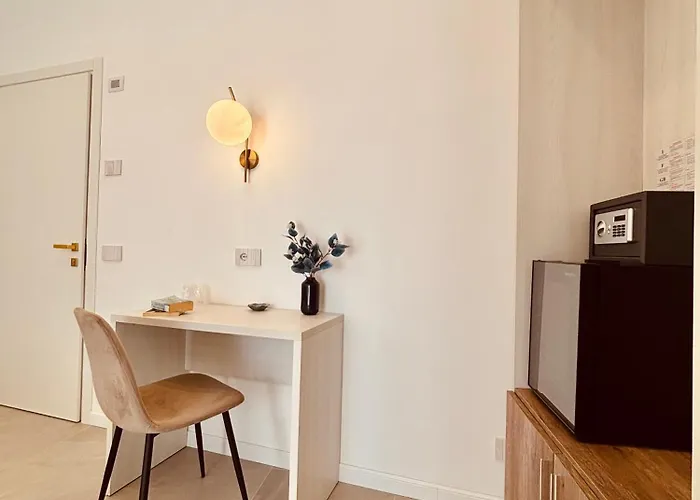 בית הארחה Le Perseidi אג'רולה